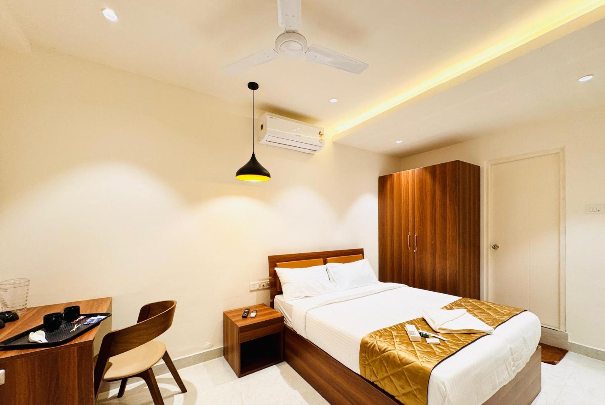 העיר בנגלור Hotel Star Avenue - Indiranagar מראה חיצוני תמונה