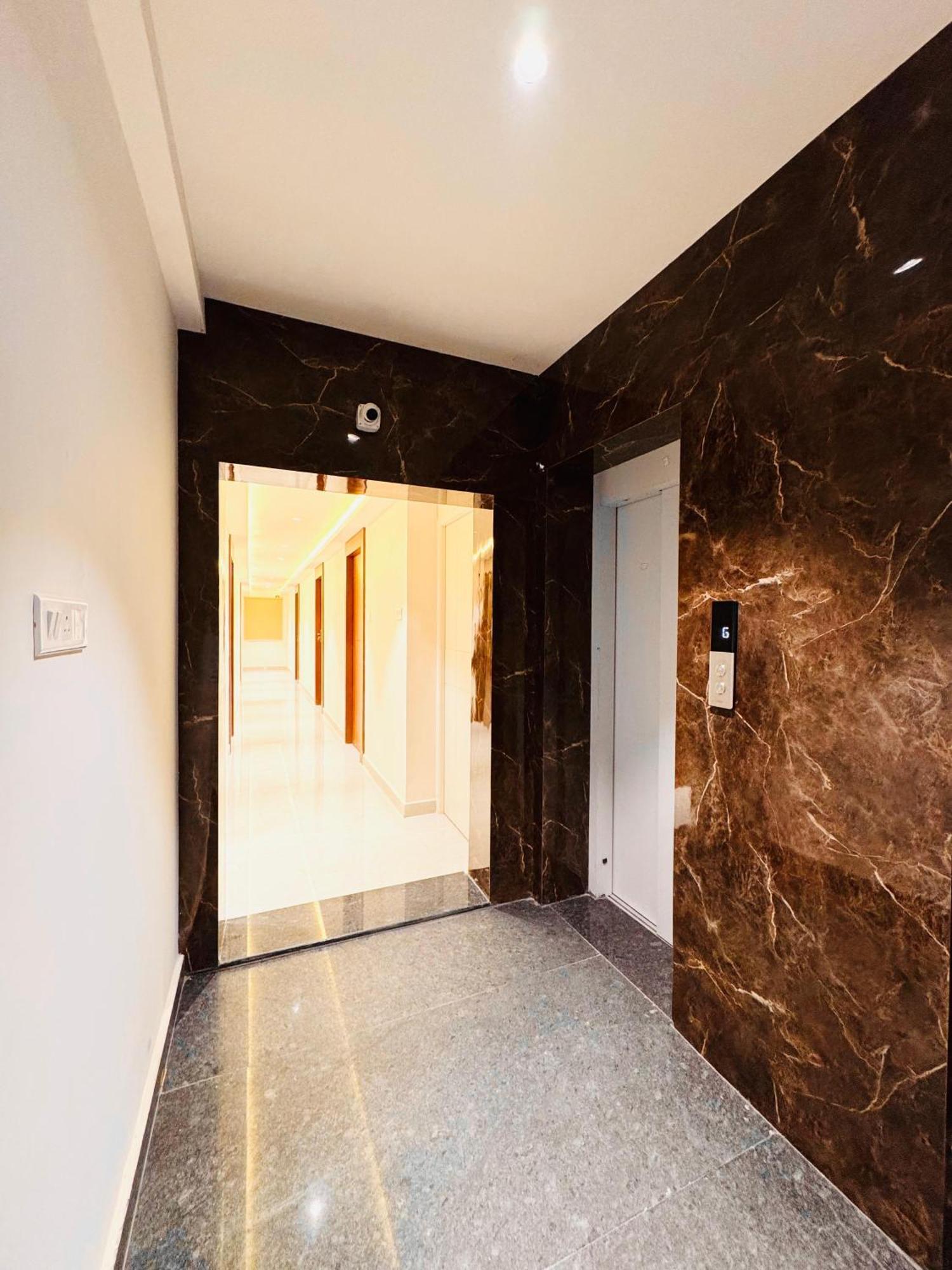 העיר בנגלור Hotel Star Avenue - Indiranagar מראה חיצוני תמונה
