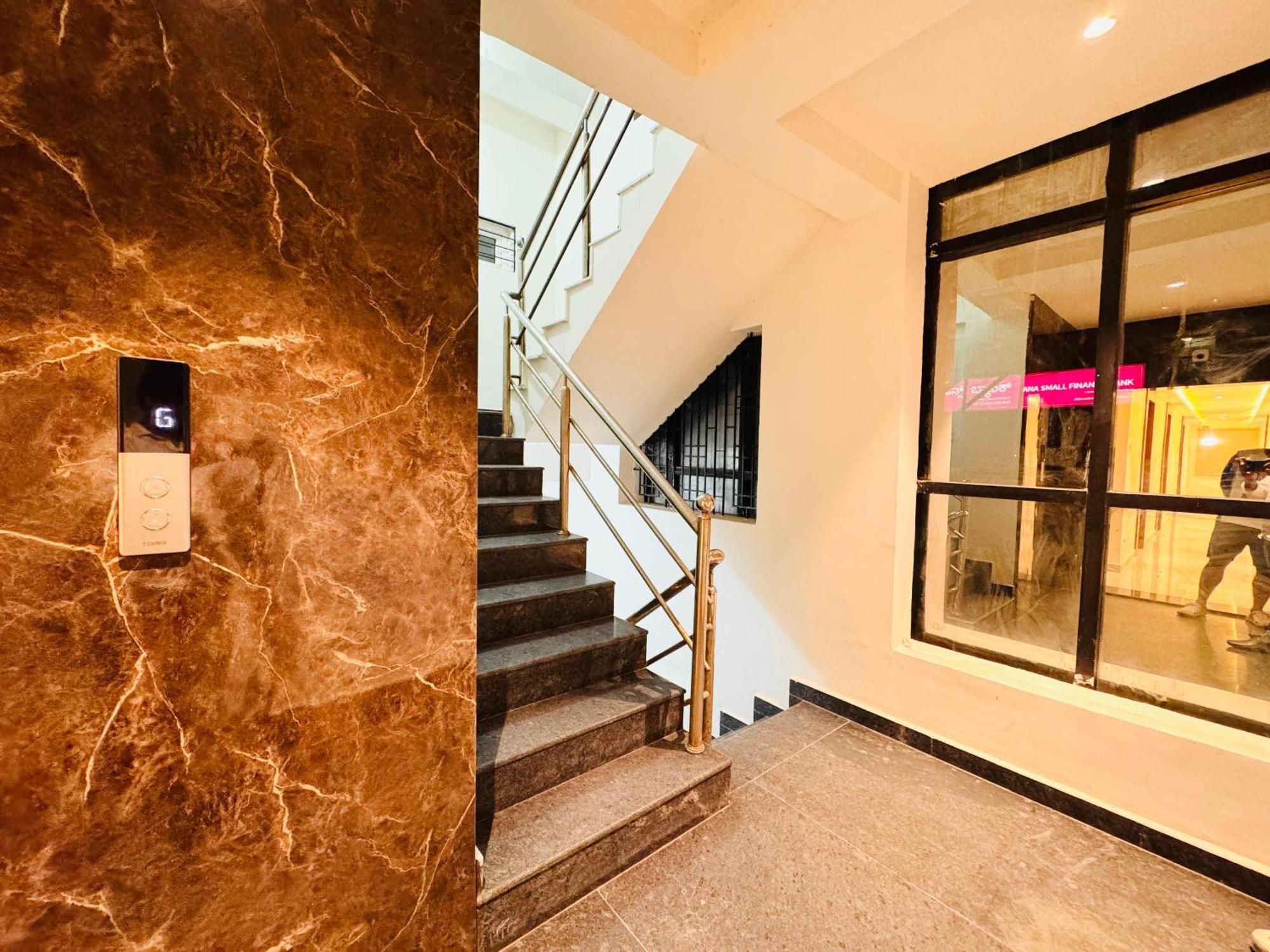 העיר בנגלור Hotel Star Avenue - Indiranagar מראה חיצוני תמונה