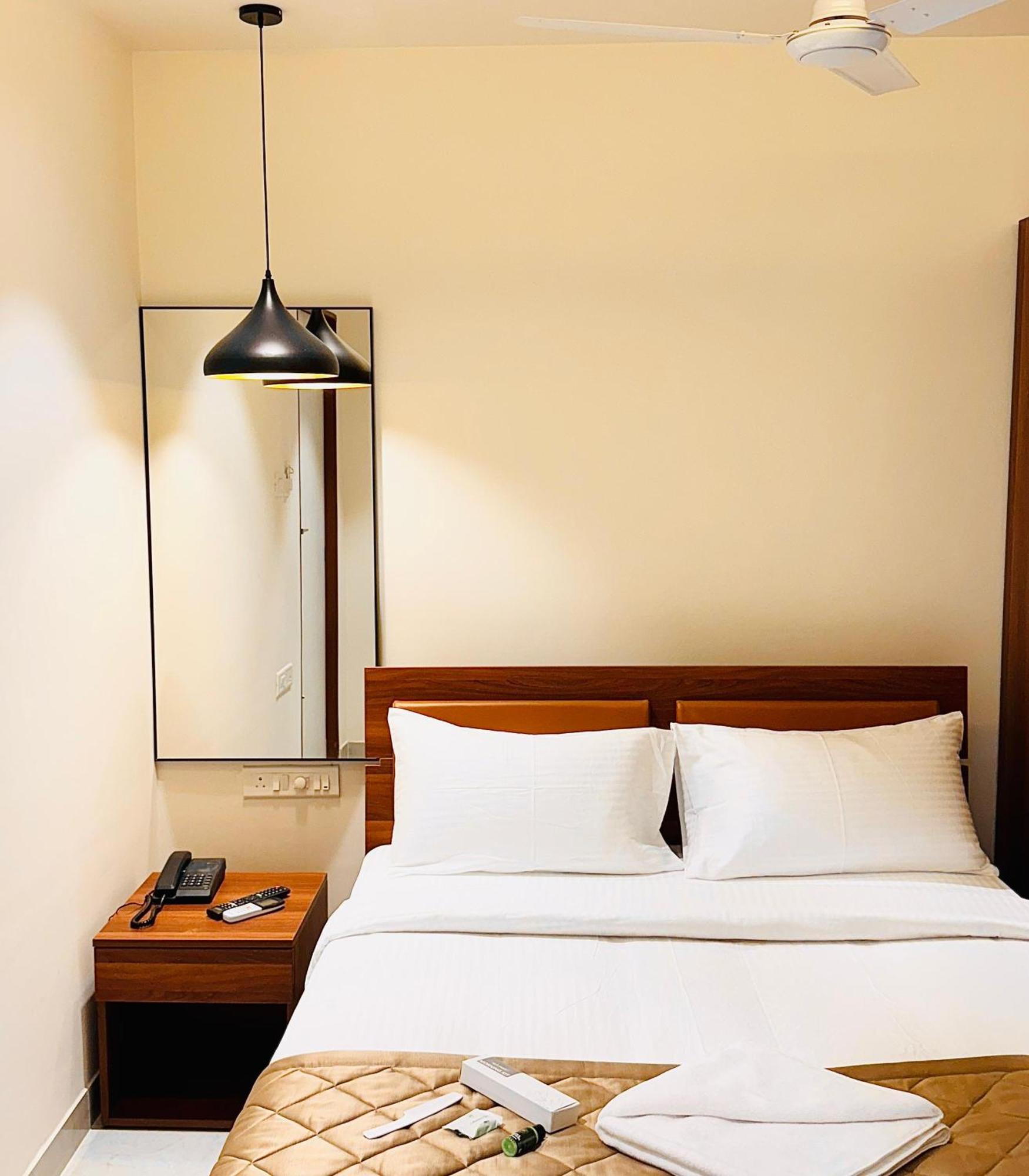העיר בנגלור Hotel Star Avenue - Indiranagar מראה חיצוני תמונה